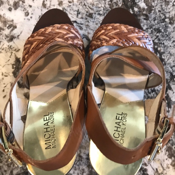 Michael Kors platform high heel - Picture 6 of 8